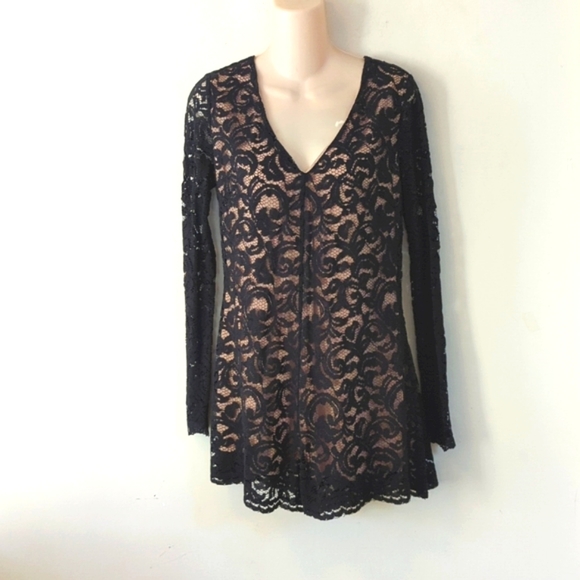 Astr Long Sleeve Lace Romper - Picture 5 of 16
